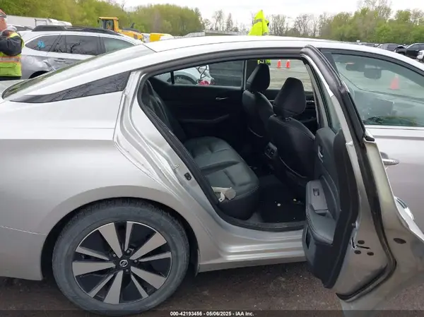 1N4BL4EV1KC173268 2019 NISSAN ALTIMA - Image 8