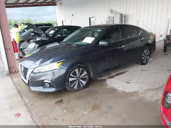 1N4BL4EV1LC162255 2020 NISSAN ALTIMA - Image 2