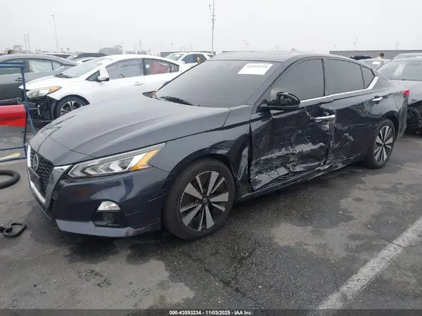 1N4BL4EV1LC164586 2020 NISSAN ALTIMA - Image 2
