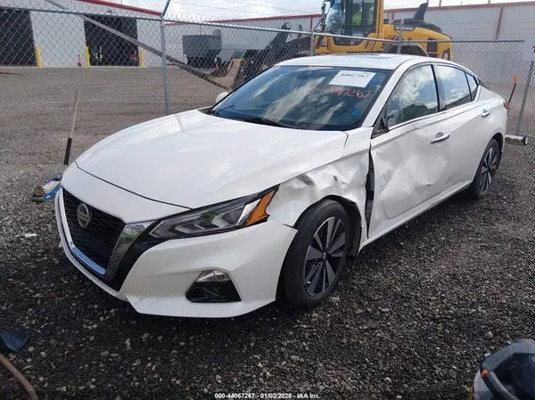1N4BL4EV1MN376586 2021 NISSAN ALTIMA - Image 2