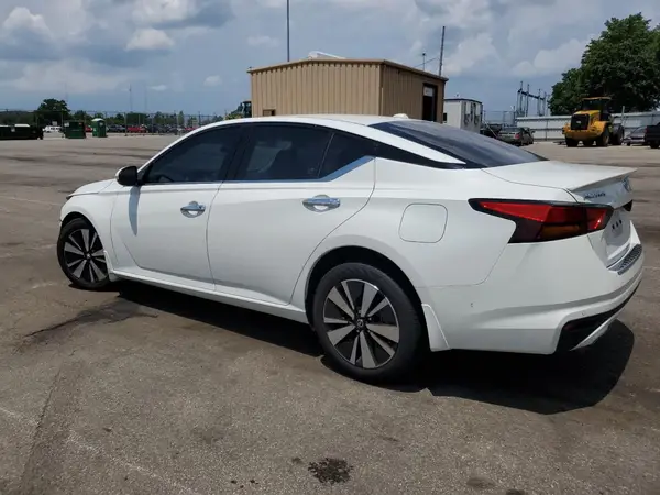 1N4BL4EV1MN415614 2021 NISSAN ALTIMA - Image 2