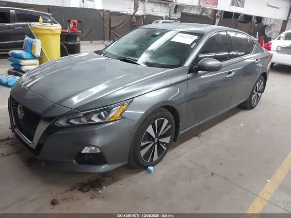 1N4BL4EV1NN409863 2022 NISSAN ALTIMA - Image 2