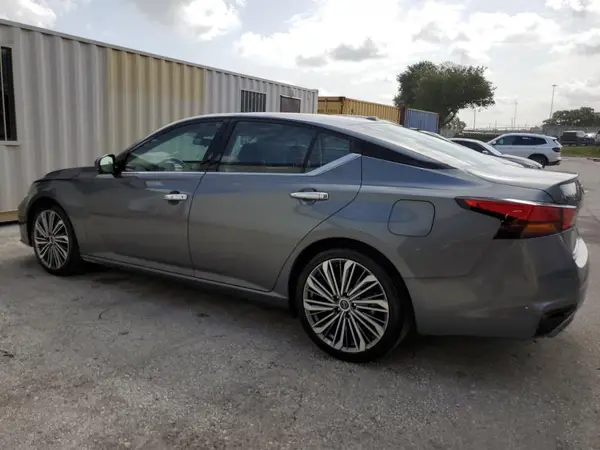 1N4BL4EV1PN363230 2023 NISSAN ALTIMA - Image 2