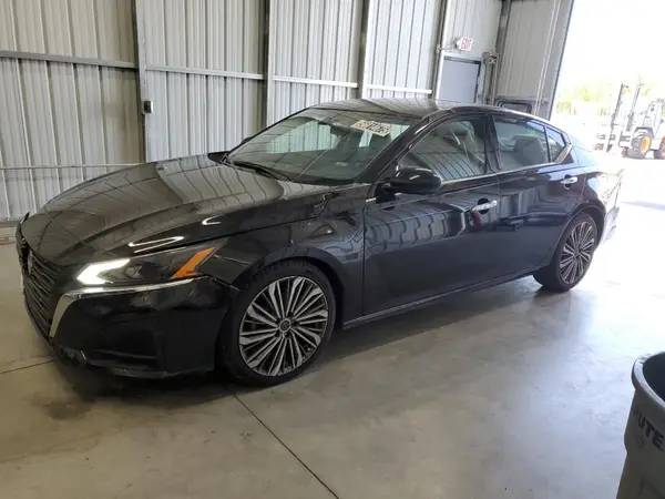 1N4BL4EV1PN397605 2023 NISSAN ALTIMA - Image 1