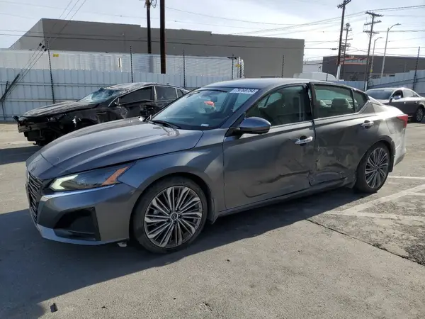 1N4BL4EV1PN400549 2023 NISSAN ALTIMA - Image 1