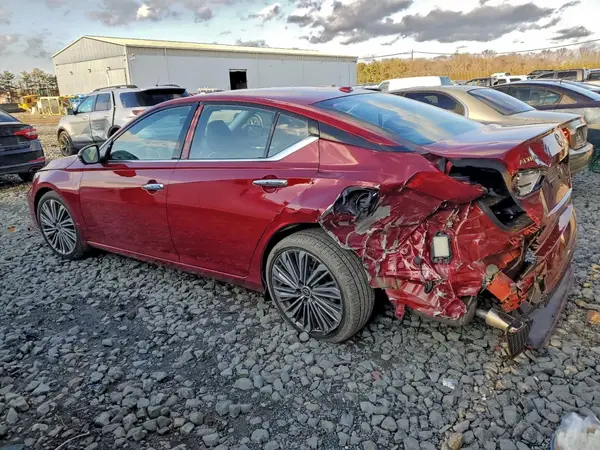 1N4BL4EV1RN327525 2024 NISSAN ALTIMA - Image 2