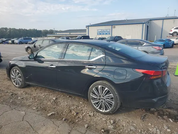1N4BL4EV1SN401032 2025 NISSAN ALTIMA - Image 2