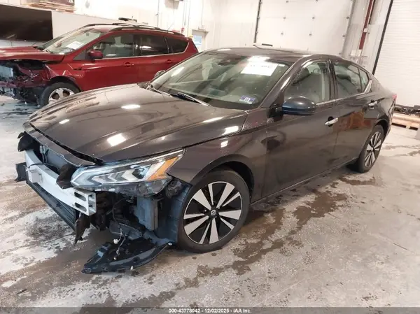 1N4BL4EV2KC118022 2019 NISSAN ALTIMA - Image 2