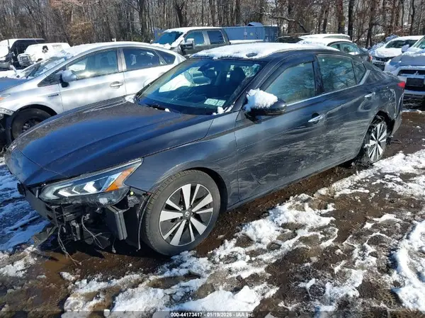 1N4BL4EV2KC188622 2019 NISSAN ALTIMA - Image 2