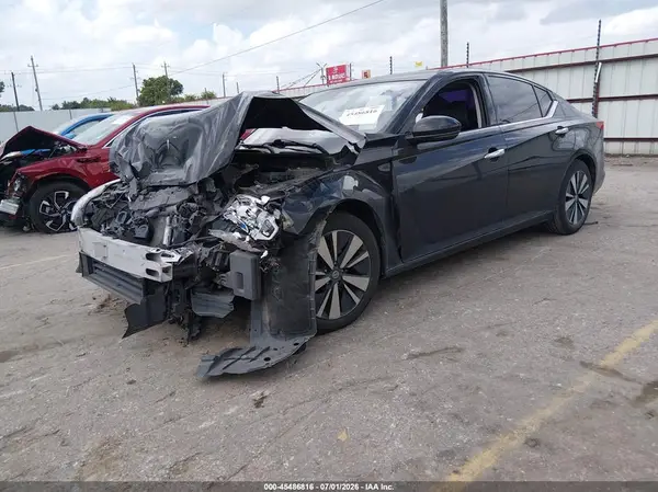 1N4BL4EV2KC209548 2019 NISSAN ALTIMA - Image 2