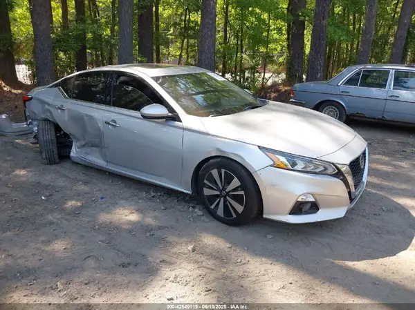 1N4BL4EV2KC227242 2019 NISSAN ALTIMA - Image 1