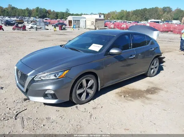 1N4BL4EV2KC258264 2019 NISSAN ALTIMA - Image 2