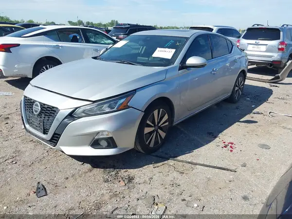1N4BL4EV2LC121889 2020 NISSAN ALTIMA - Image 2
