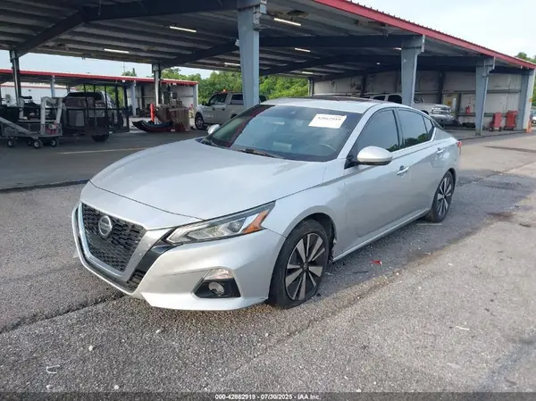 1N4BL4EV2LC126767 2020 NISSAN ALTIMA - Image 2