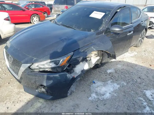 1N4BL4EV2LC135985 2020 NISSAN ALTIMA - Image 2
