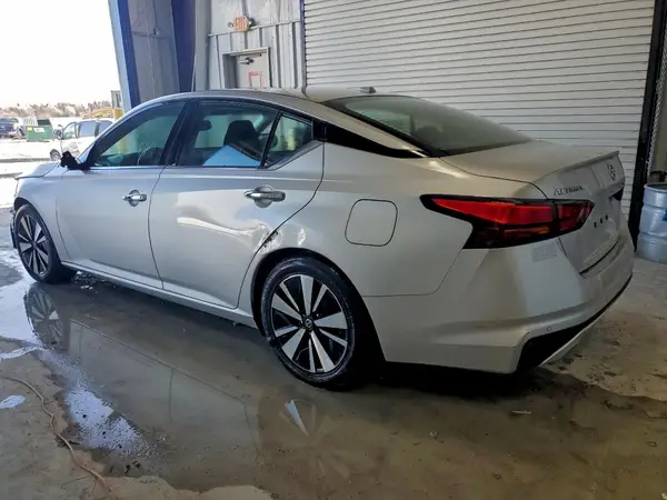 1N4BL4EV2LC156531 2020 NISSAN ALTIMA - Image 2