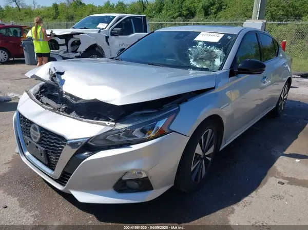1N4BL4EV2LC157856 2020 NISSAN ALTIMA - Image 2