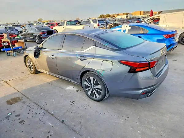 1N4BL4EV2LC243829 2020 NISSAN ALTIMA - Image 2
