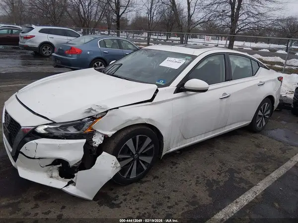 1N4BL4EV2MN358291 2021 NISSAN ALTIMA - Image 2