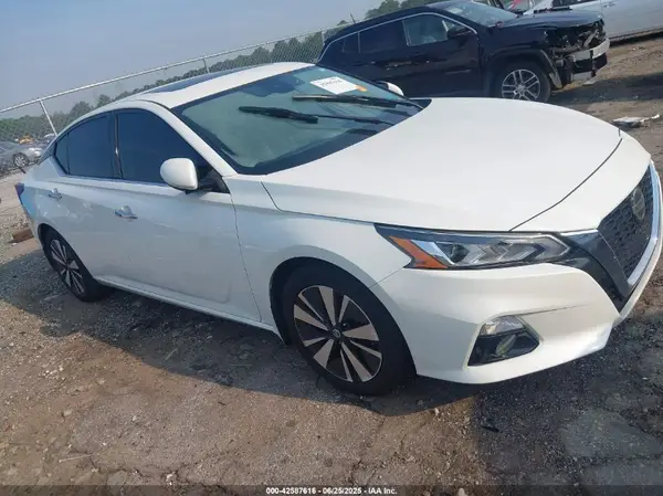 1N4BL4EV2NN301784 2022 NISSAN ALTIMA - Image 1