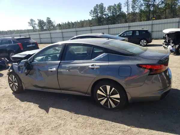 1N4BL4EV2NN394919 2022 NISSAN ALTIMA - Image 2