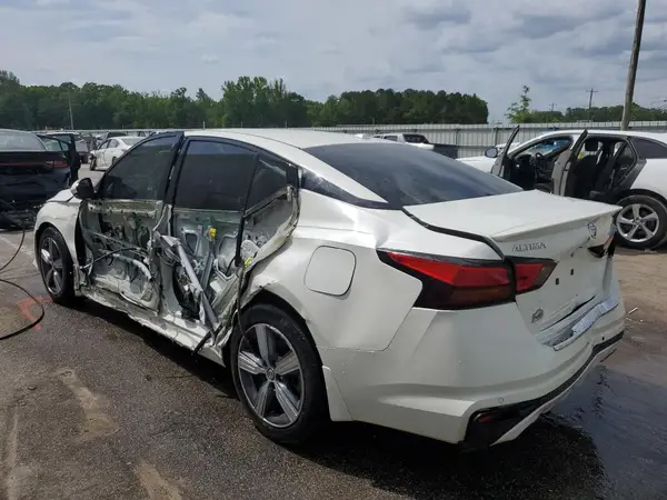 1N4BL4EV2NN401660 2022 NISSAN ALTIMA - Image 2