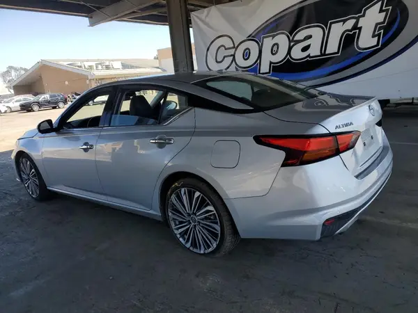 1N4BL4EV2PN335985 2023 NISSAN ALTIMA - Image 2