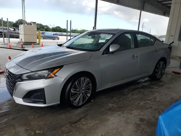 1N4BL4EV2PN360224 2023 NISSAN ALTIMA - Image 1