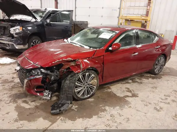 1N4BL4EV2PN361762 2023 NISSAN ALTIMA - Image 2