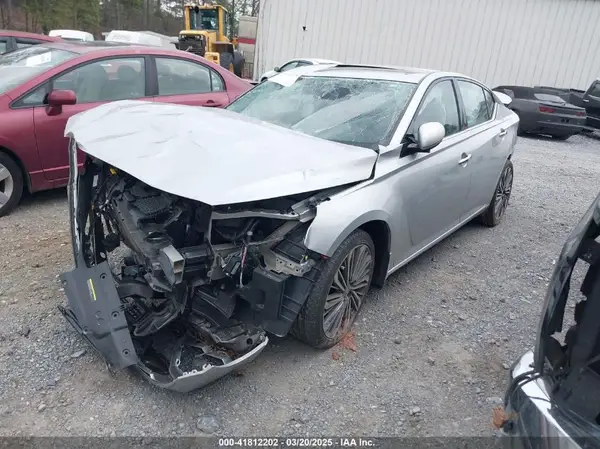 1N4BL4EV2PN381834 2023 NISSAN ALTIMA - Image 2