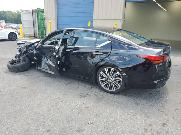 1N4BL4EV2PN399105 2023 NISSAN ALTIMA - Image 2