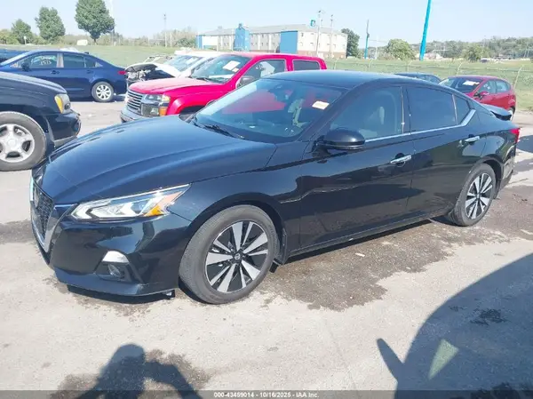 1N4BL4EV3KC121530 2019 NISSAN ALTIMA - Image 2