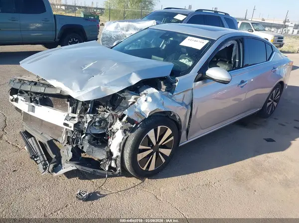 1N4BL4EV3KC180562 2019 NISSAN ALTIMA - Image 2