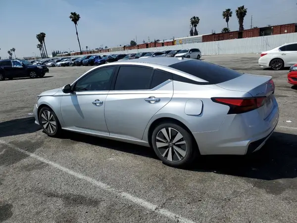 1N4BL4EV3KC193599 2018 NISSAN ALTIMA - Image 2