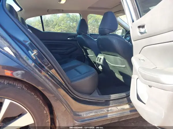 1N4BL4EV3KC243403 2019 NISSAN ALTIMA - Image 8