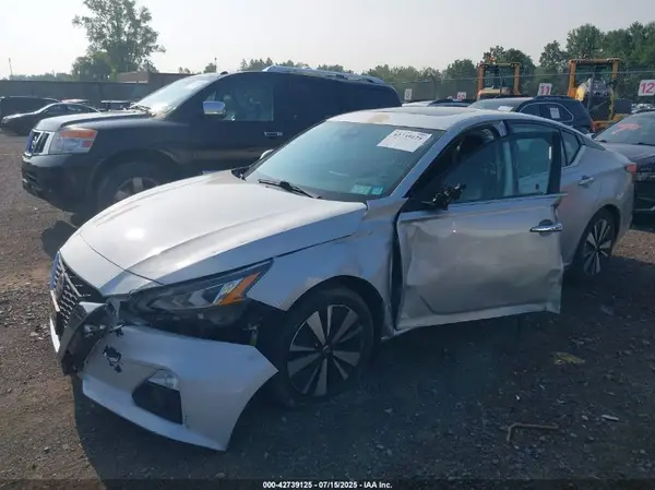 1N4BL4EV3LC137468 2020 NISSAN ALTIMA - Image 2