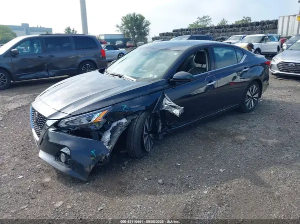 1N4BL4EV3LC138698 2020 NISSAN ALTIMA - Image 2