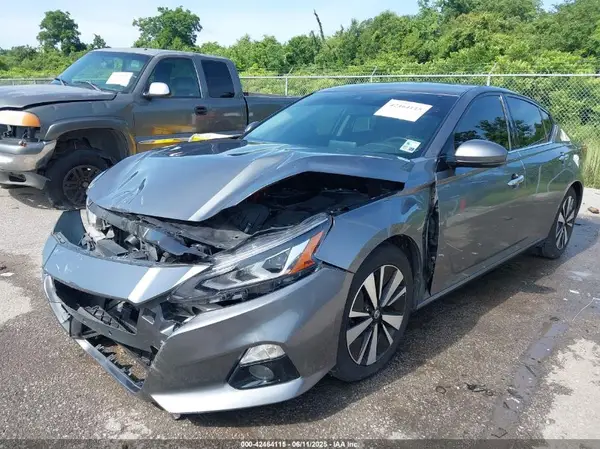 1N4BL4EV3LC186573 2020 NISSAN ALTIMA - Image 2