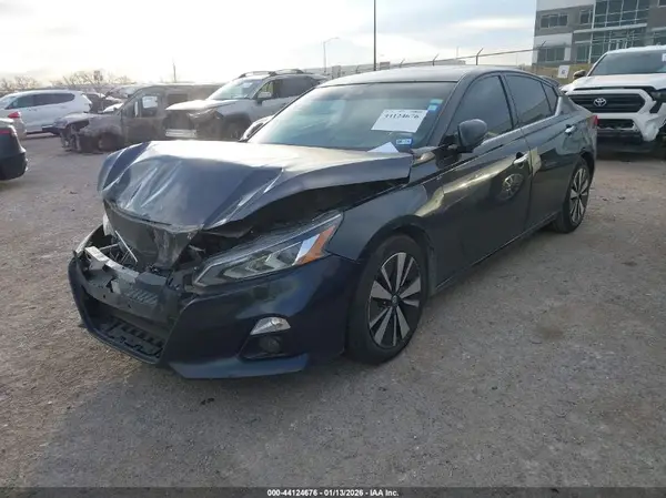 1N4BL4EV3LC208023 2020 NISSAN ALTIMA - Image 2