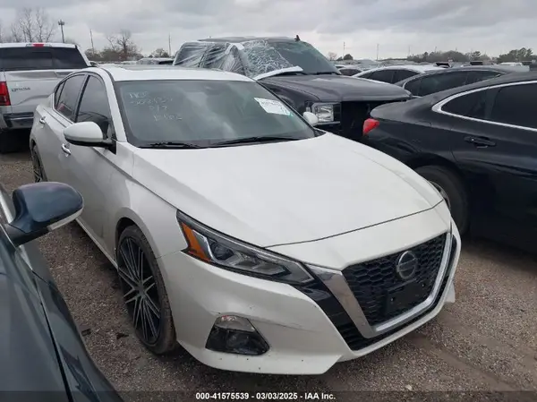 1N4BL4EV3MN334758 2021 NISSAN ALTIMA - Image 1