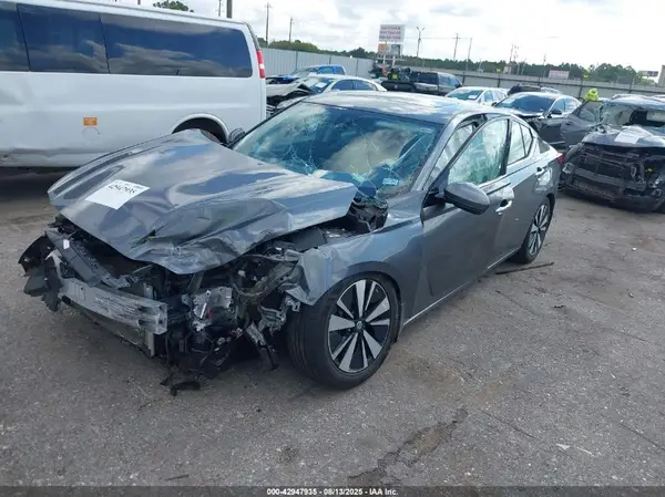 1N4BL4EV3MN361684 2021 NISSAN ALTIMA - Image 2