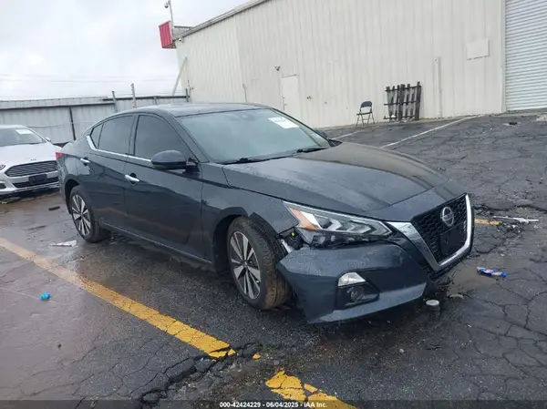 1N4BL4EV3MN372698 2021 NISSAN ALTIMA - Image 1