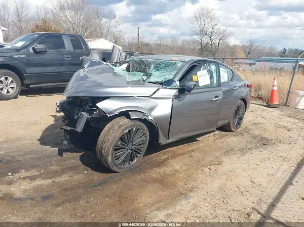 1N4BL4EV3PN340497 2023 NISSAN ALTIMA - Image 2