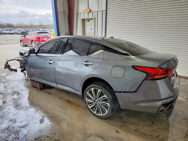 1N4BL4EV3PN364153 2023 NISSAN ALTIMA - Image 2