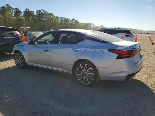 1N4BL4EV3PN393460 2023 NISSAN ALTIMA - Image 2