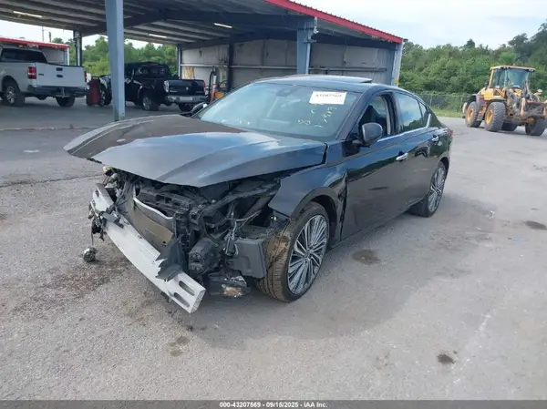 1N4BL4EV3PN397637 2023 NISSAN ALTIMA - Image 2