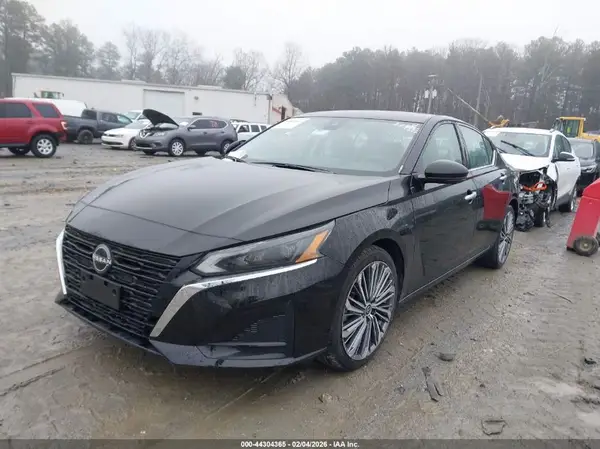 1N4BL4EV3PN413111 2023 NISSAN ALTIMA - Image 2