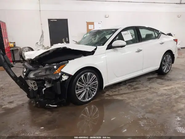 1N4BL4EV3PN420768 2023 NISSAN ALTIMA - Image 2