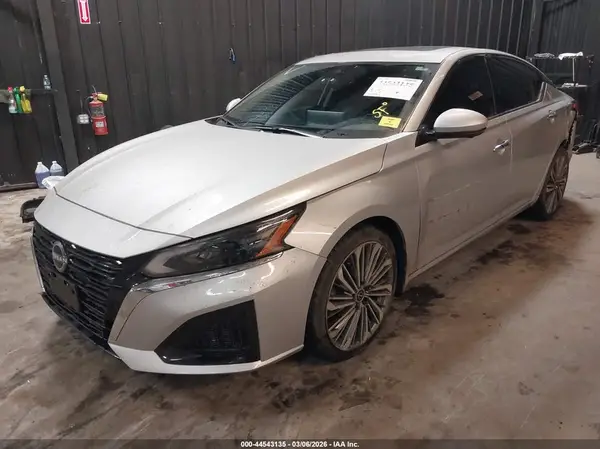 1N4BL4EV3RN321970 2024 NISSAN ALTIMA - Image 2
