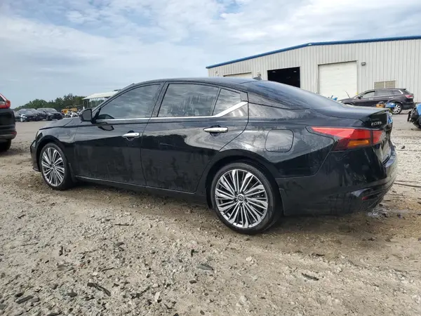 1N4BL4EV3RN345167 2024 NISSAN ALTIMA - Image 2
